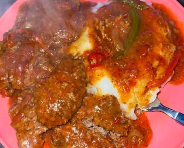 Slow-Cooked Swiss Steak with Italian Crushed Tomatoes 2023